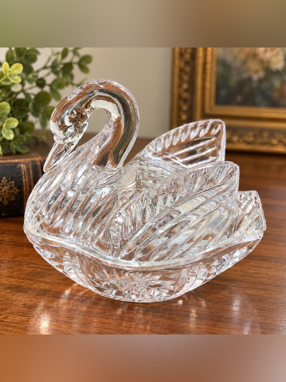 Vintage Clear Crystal Glass Swan Trinket Dish / Candy Bowl – Pressed Glass